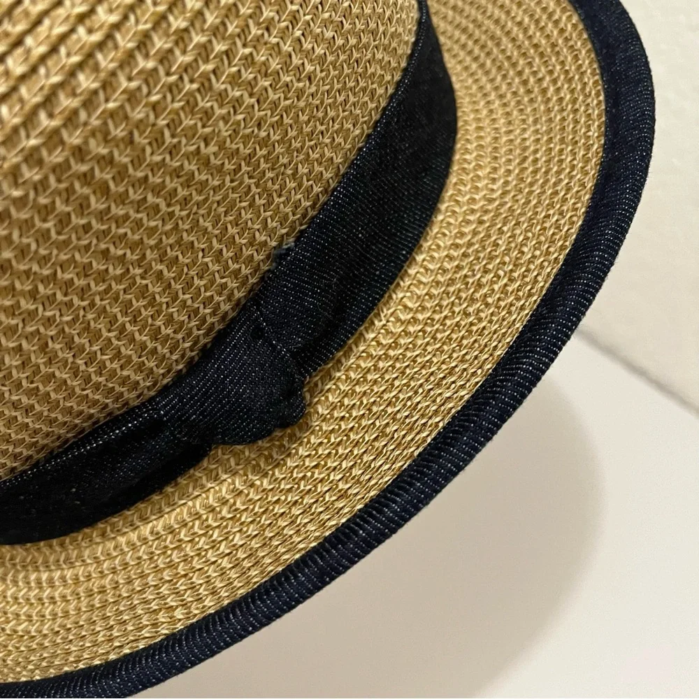 Roamans woven straw